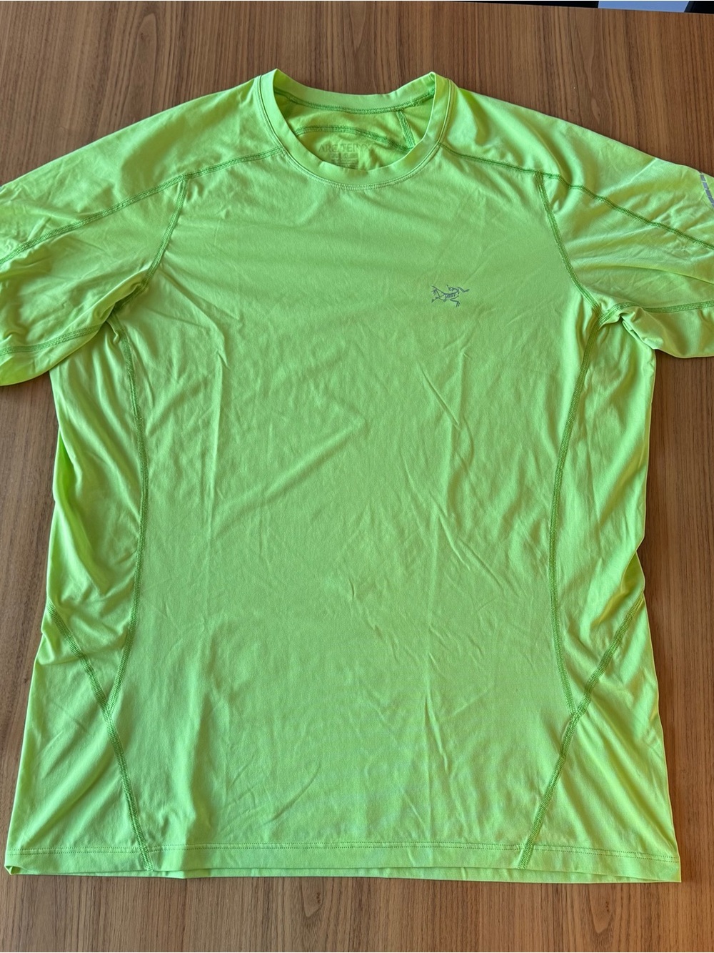 Arc'teryx men’s large Neon Yellow-Green Short Sleeve Crew